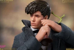 Fantastic Beasts 2: The Crimes of Grindelwald - Newt Scamander 1/12th Scale Action Figure