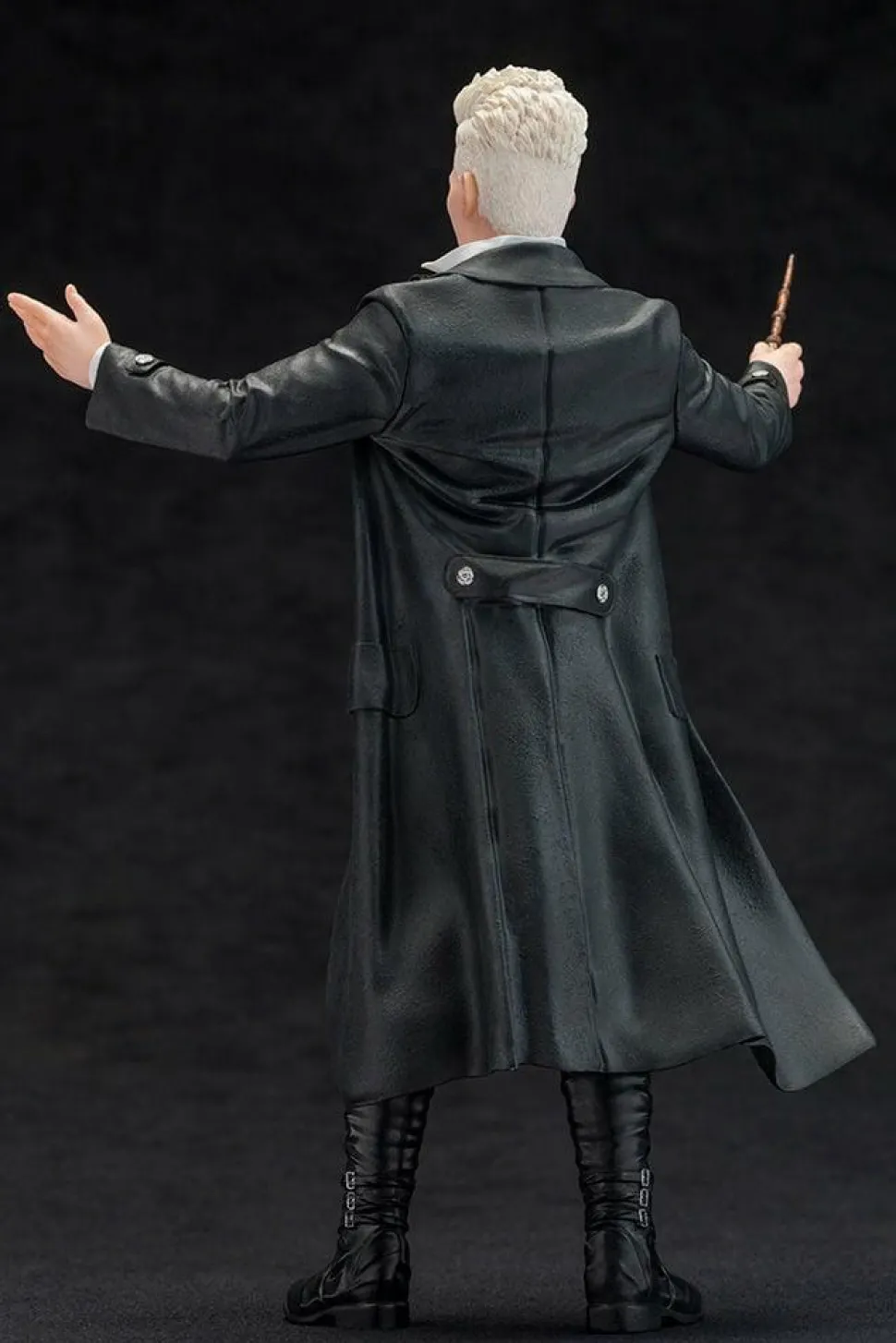 Fantastic Beasts: The Crimes of Grindelwald - Gellert Grindelwald 1/10th Scale ArtFX Statue