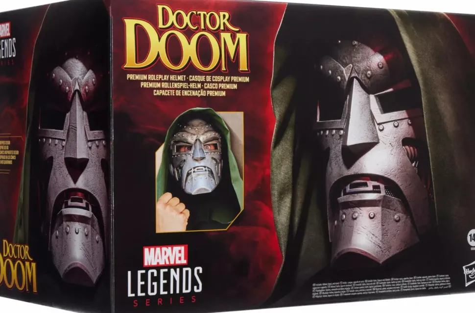 Fantastic Four - Doctor Doom Premium Roleplay Helmet Marvel Legends 1:1 Scale Life-Size Prop Replica