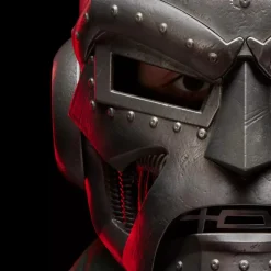 Fantastic Four - Doctor Doom Premium Roleplay Helmet Marvel Legends 1:1 Scale Life-Size Prop Replica