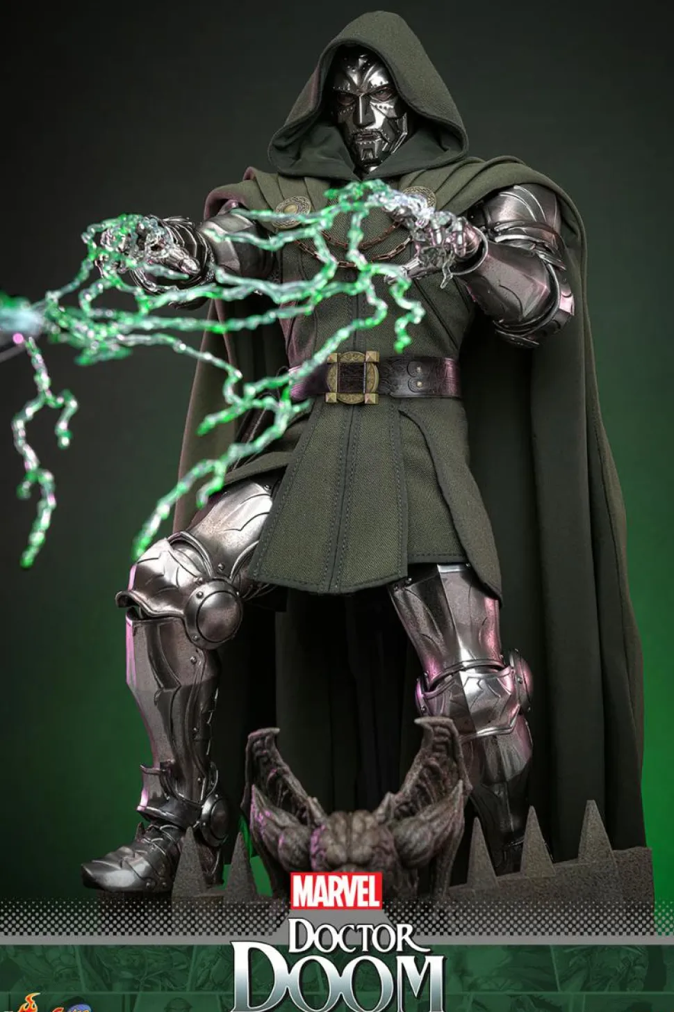 Fantastic Four - Doctor Doom 1/6th Scale Hot Toys Action Figure