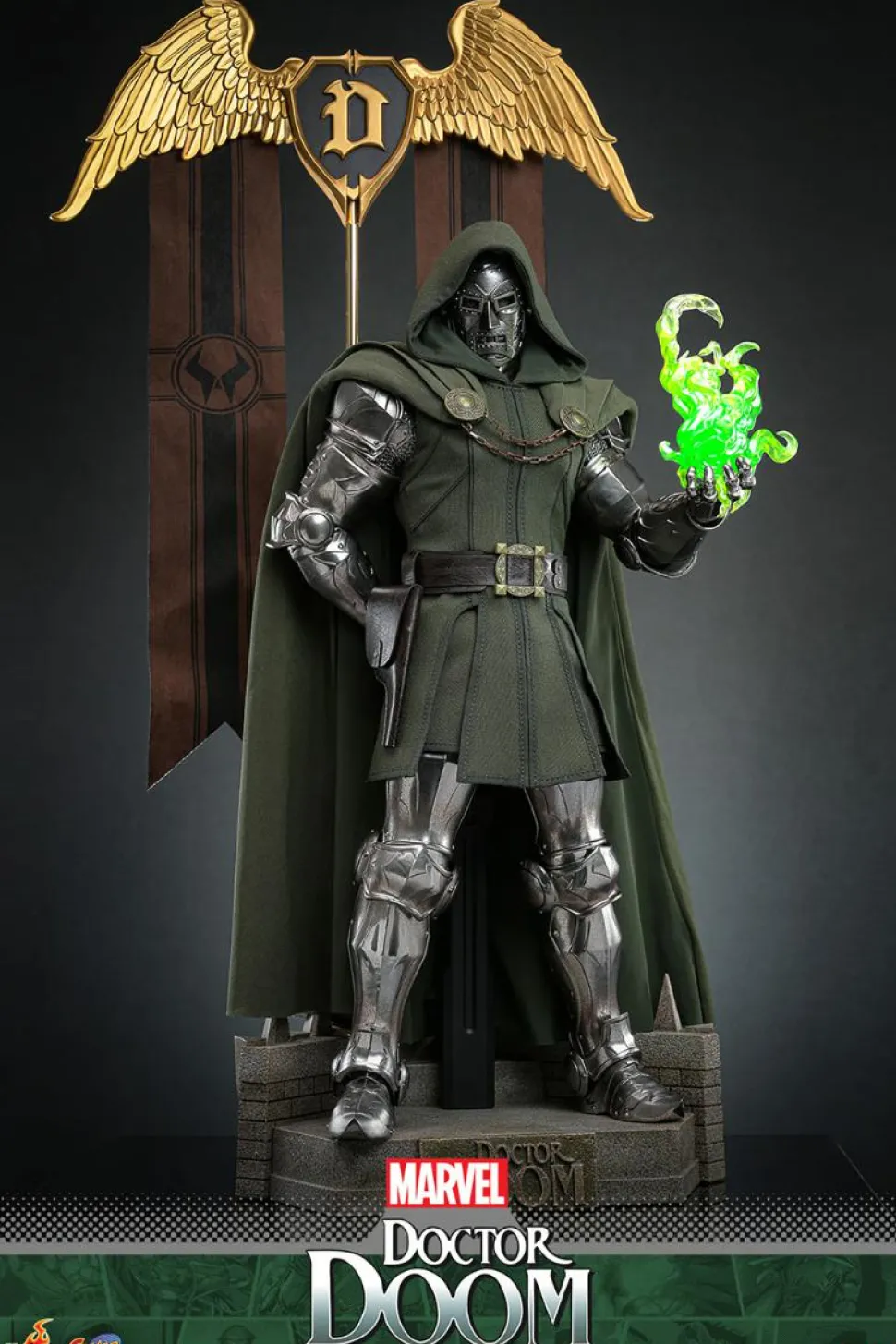 Fantastic Four - Doctor Doom 1/6th Scale Hot Toys Action Figure