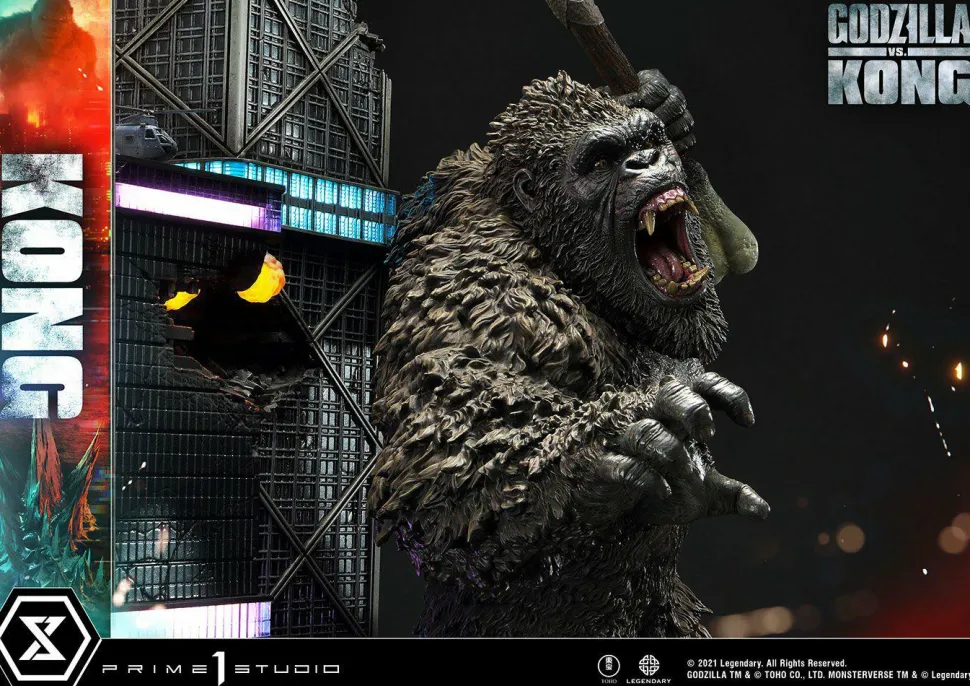 Godzilla vs Kong - King Kong Final Battle 31” Diorama Statue