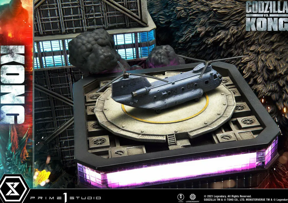 Godzilla vs Kong - King Kong Final Battle 31” Diorama Statue
