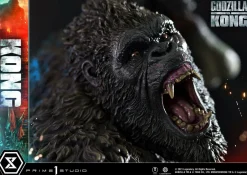 Godzilla vs Kong - King Kong Final Battle 31” Diorama Statue