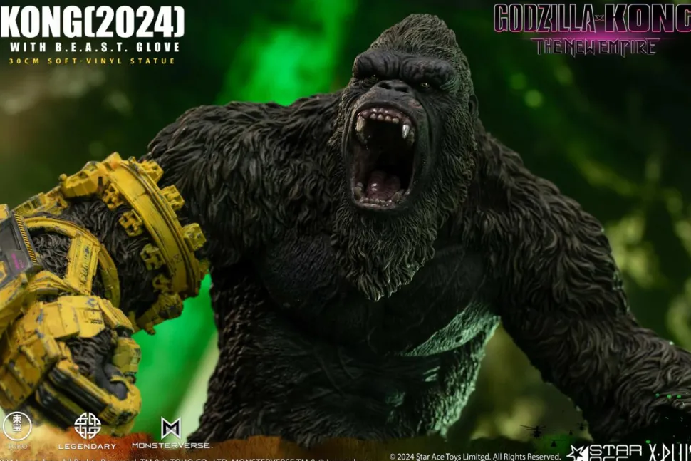 Godzilla x Kong: The New Empire (2024) - Kong with B.E.A.S.T. Glove 12" Statue