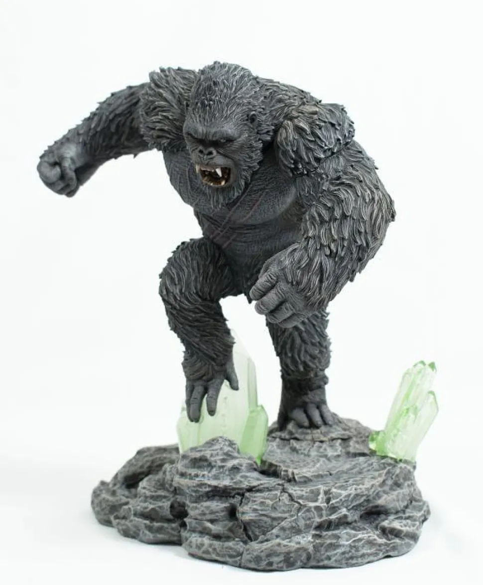 Godzilla x Kong: The New Empire - King Kong Deluxe Gallery 9" PVC Statue