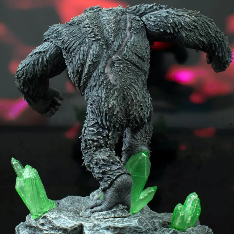 Godzilla x Kong: The New Empire - King Kong Deluxe Gallery 9" PVC Statue
