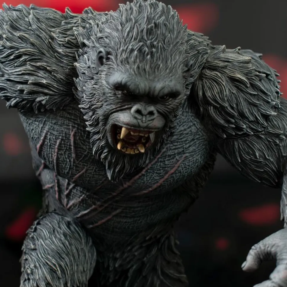 Godzilla x Kong: The New Empire - King Kong Deluxe Gallery 9" PVC Statue