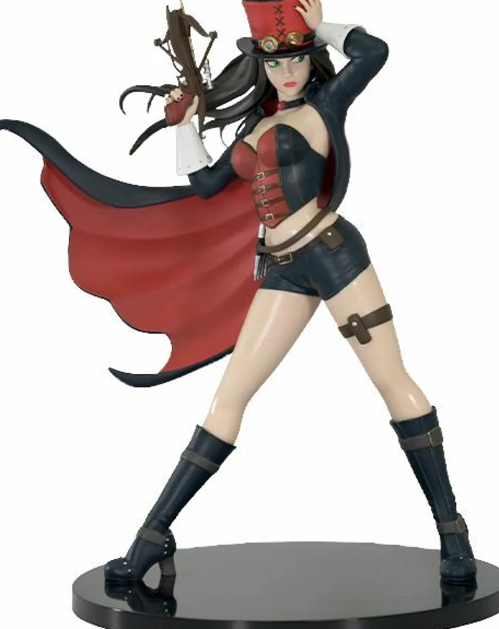 Grimm Fairy Tales - Van Helsing 9” Statue