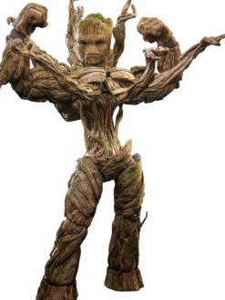 Guardians of the Galaxy: Vol. 3 - Groot Deluxe 1/6th Scale Hot Toys Action Figure