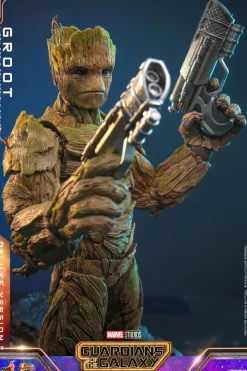 Guardians of the Galaxy: Vol. 3 - Groot Deluxe 1/6th Scale Hot Toys Action Figure