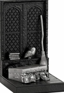 Harry Potter - Harry's Dormitory 5" Pewter Bookend