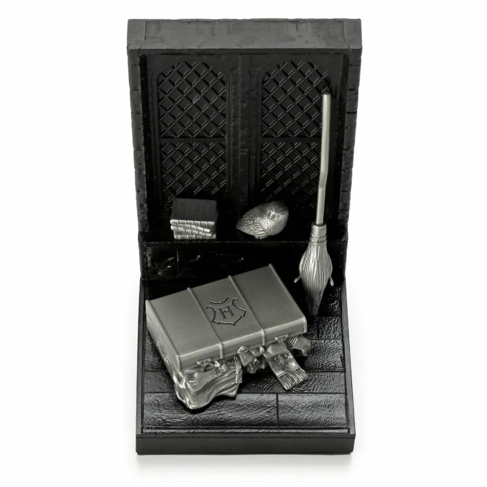Harry Potter - Harry's Dormitory 5" Pewter Bookend