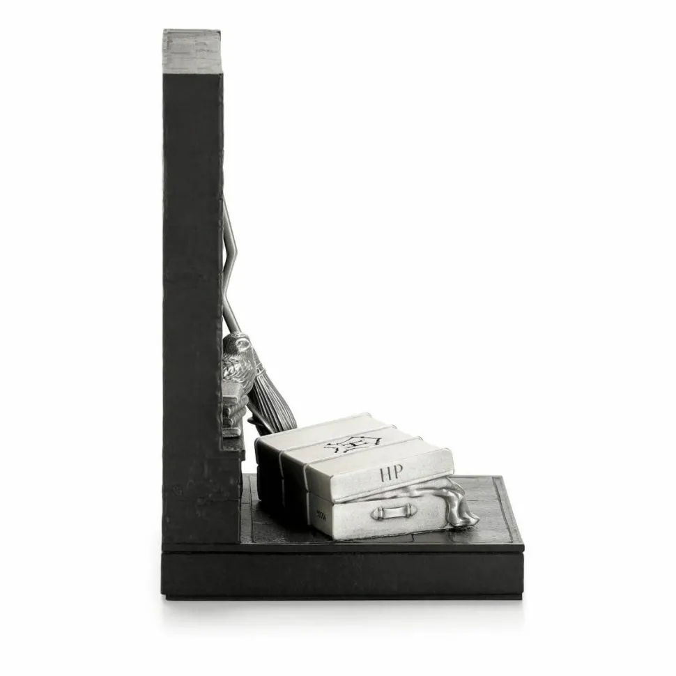Harry Potter - Harry's Dormitory 5" Pewter Bookend