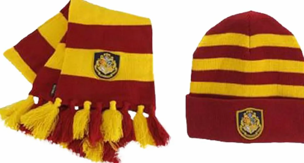 Harry Potter - Hogwarts Knit and Scarf Set