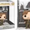 Harry Potter - Remis Lupin with The Shrieking Shack Hogsmeade Diorama Deluxe Pop! Vinyl Figure