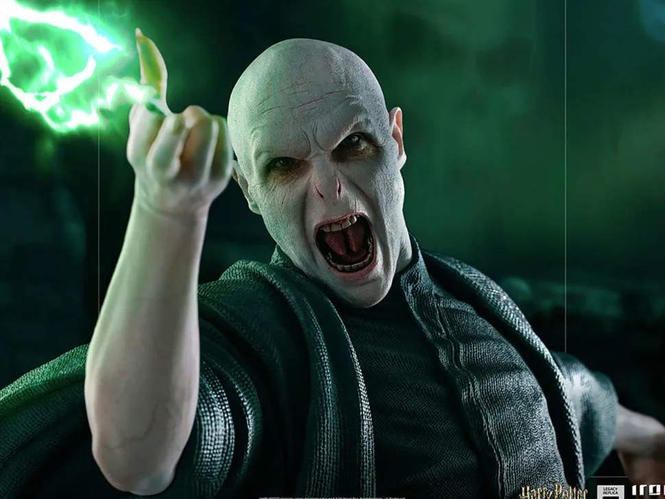 Harry Potter - Voldemort & Nagini 1/4 Scale Legacy Statue
