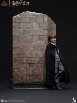 Harry Potter and the Philosopher's Stone - Ron Weasley Deluxe InArt 1/6th Scale Action Figure