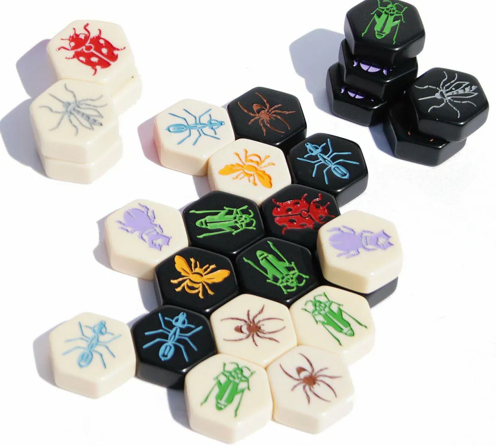 Hive - Pocket Edition Board Game