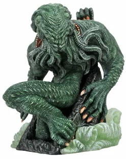 H.P. Lovecraft - Cthulhu 10” PVC Diorama Statue