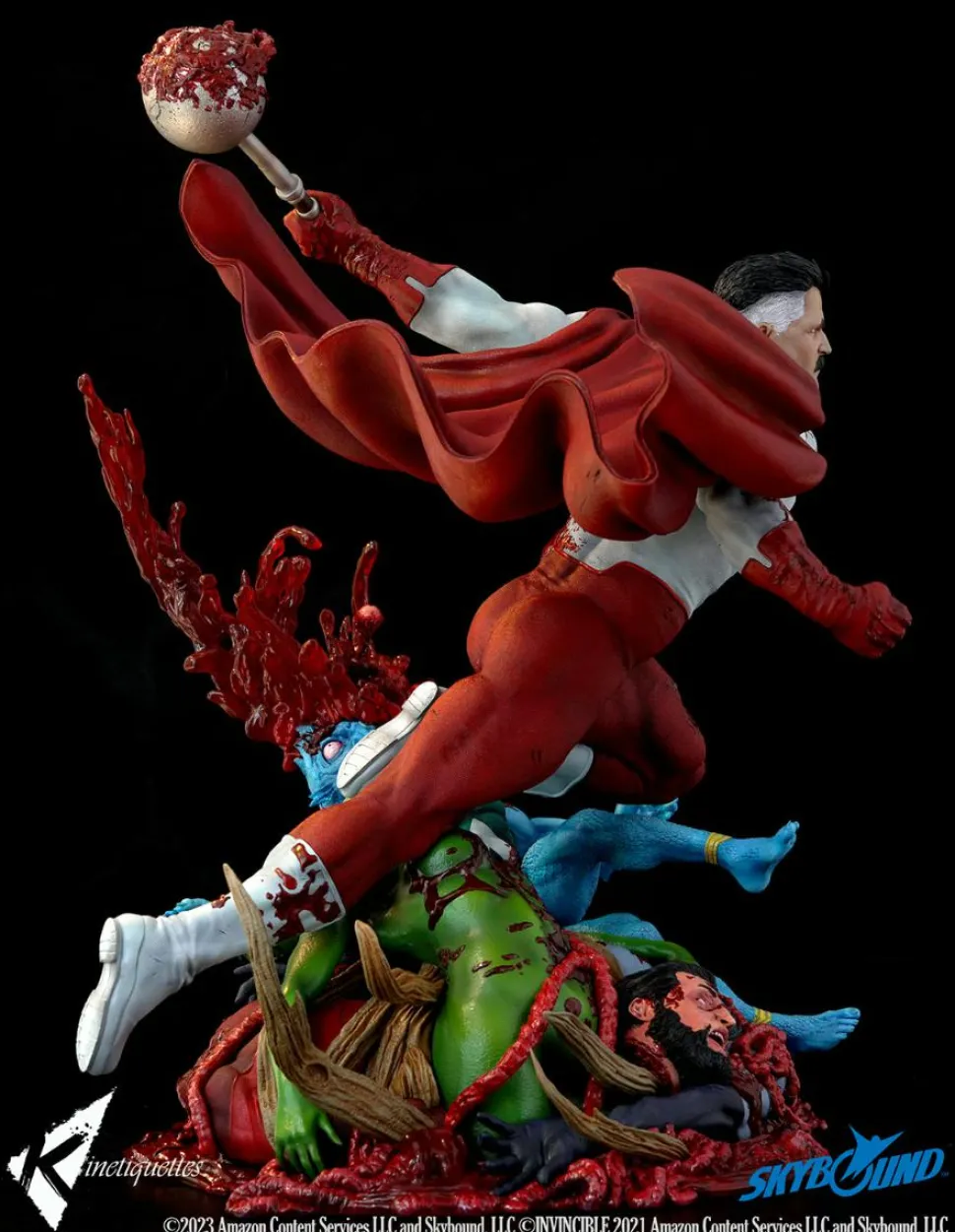 Invincible (2021) - Omni-Man: The Ambush 1/4 Scale Diorama Statue