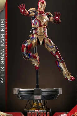 Iron Man 3 - Iron Man Mark XLII 42 (2.0) Deluxe 1/6th Scale Hot Toys Action Figure