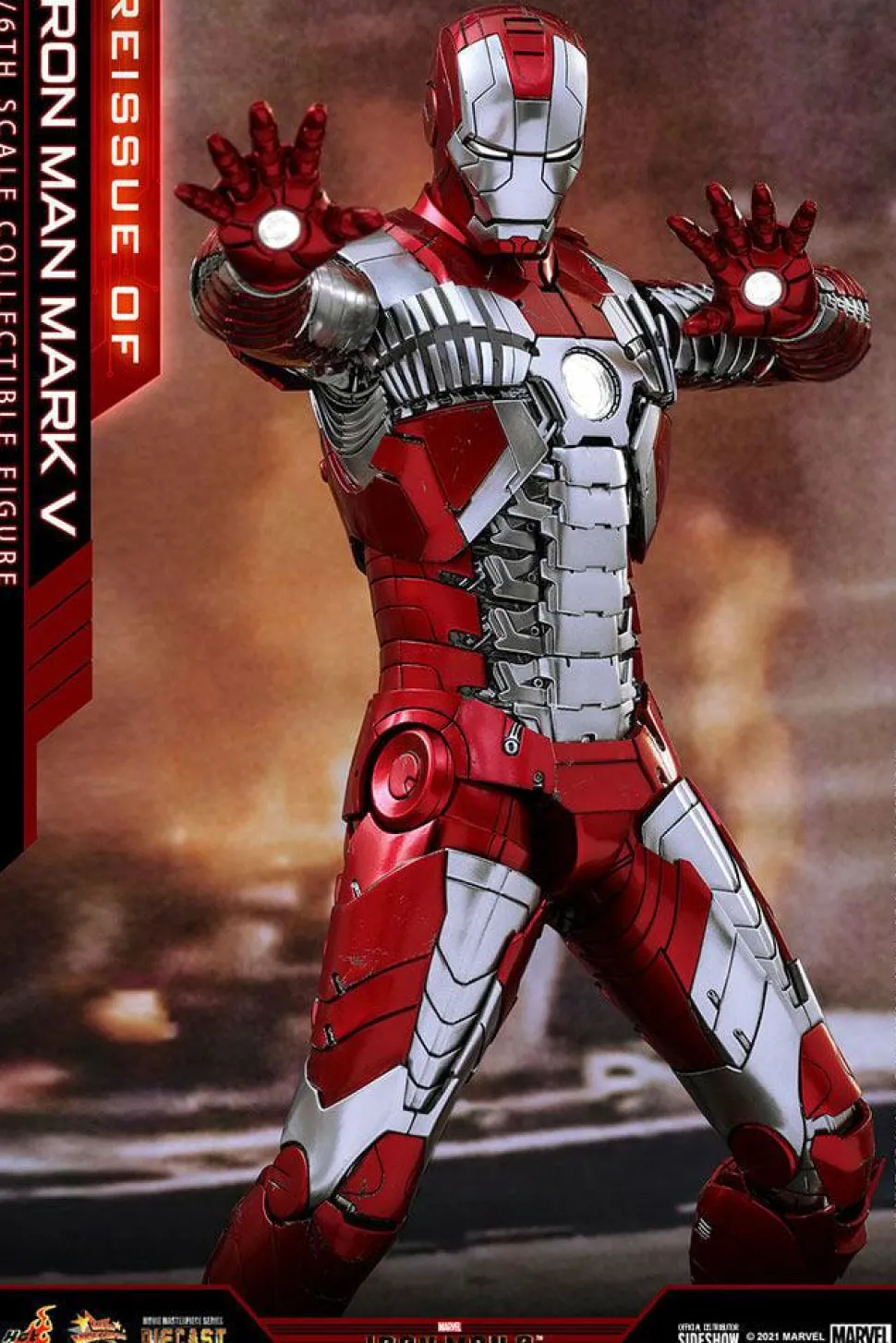 Iron Man 2 - Iron Man Mark V (5) 1/6th Scale Hot Toys Die-Cast Action Figure
