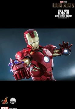 Iron Man 2 - Iron Man Mark IV with Suit-Up Gantry Deluxe 1/4 Scale Hot Toys Action Figure Set