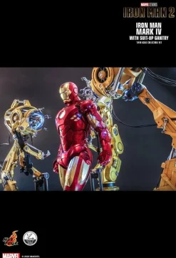 Iron Man 2 - Iron Man Mark IV with Suit-Up Gantry Deluxe 1/4 Scale Hot Toys Action Figure Set