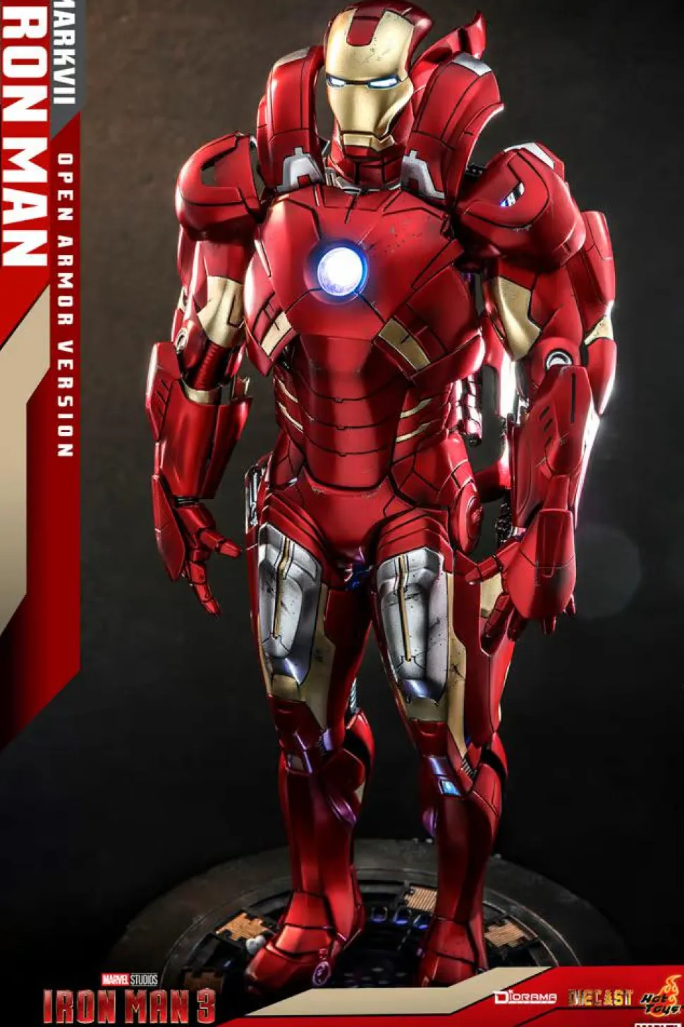 Iron Man 3 - Iron Man Mark VII Open Armor Version Die-Cast 1/6th Scale Hot Toys Diorama Statue