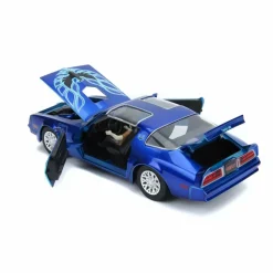 IT (2017) - 1977 Pontiac Firebird 1/24th Scale Die-Cast Vehicle with Figure