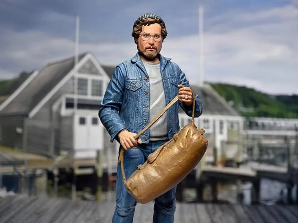 Jaws (1975) - Matt Hooper (Amity Arrival) 50th Anniversary Ultimate 7'' Scale Action Figure