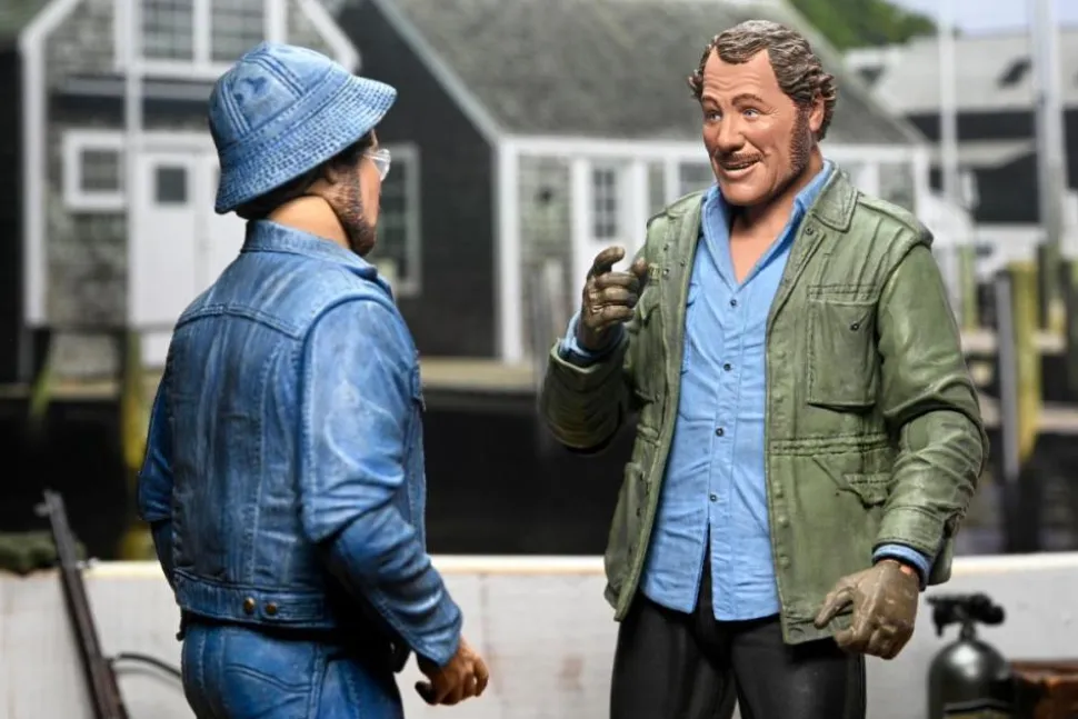 Jaws (1975) - Matt Hooper (Amity Arrival) 50th Anniversary Ultimate 7'' Scale Action Figure