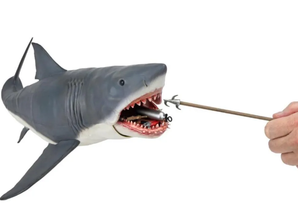 Jaws (1975) - The Game of Jaws 50th Anniversary 15'' Head to Tail Figure