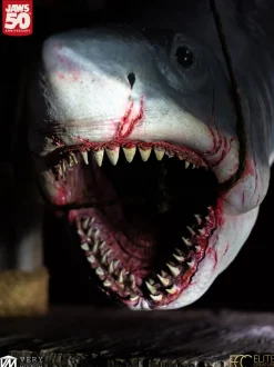 Jaws - Hanging Shark 1/12th Scale Maquette Statue
