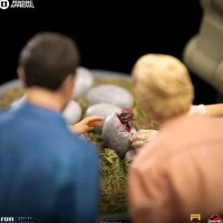 Jurassic Park - Dino Hatching 1/10th Scale Statue