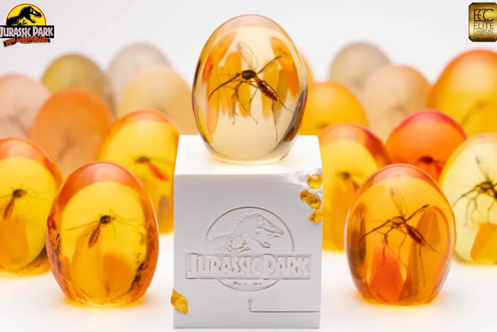 Jurassic Park - Elephant Mosquito in Amber 1:1 Scale Life-Size Replica