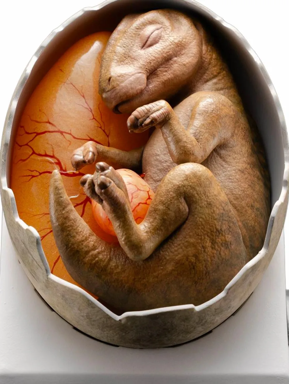 Jurassic Park - Hadrosaur Egg Hatching 30th Anniversary 5" Maquette Statue