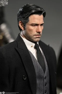 Justice League (2017) - Ben Affleck as Bruce Wayne 1/4th Scale Statue