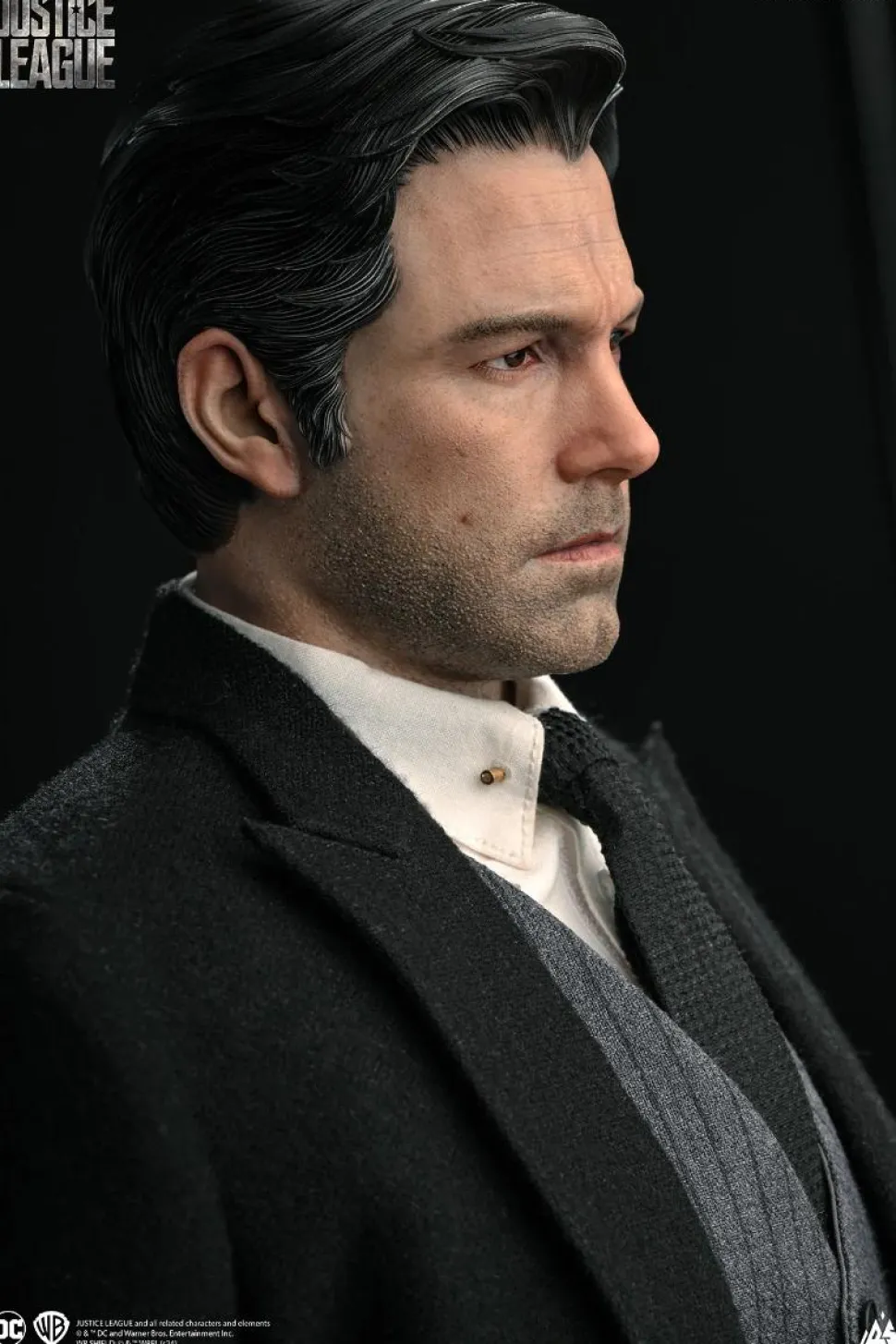 Justice League (2017) - Ben Affleck as Bruce Wayne 1/4th Scale Statue