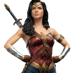 Justice League - Wonder Woman 1/6th Scale Statue