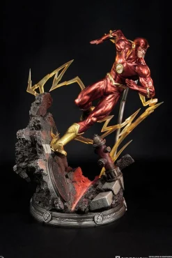 Justice League: The New 52 - The Flash 21” Statue