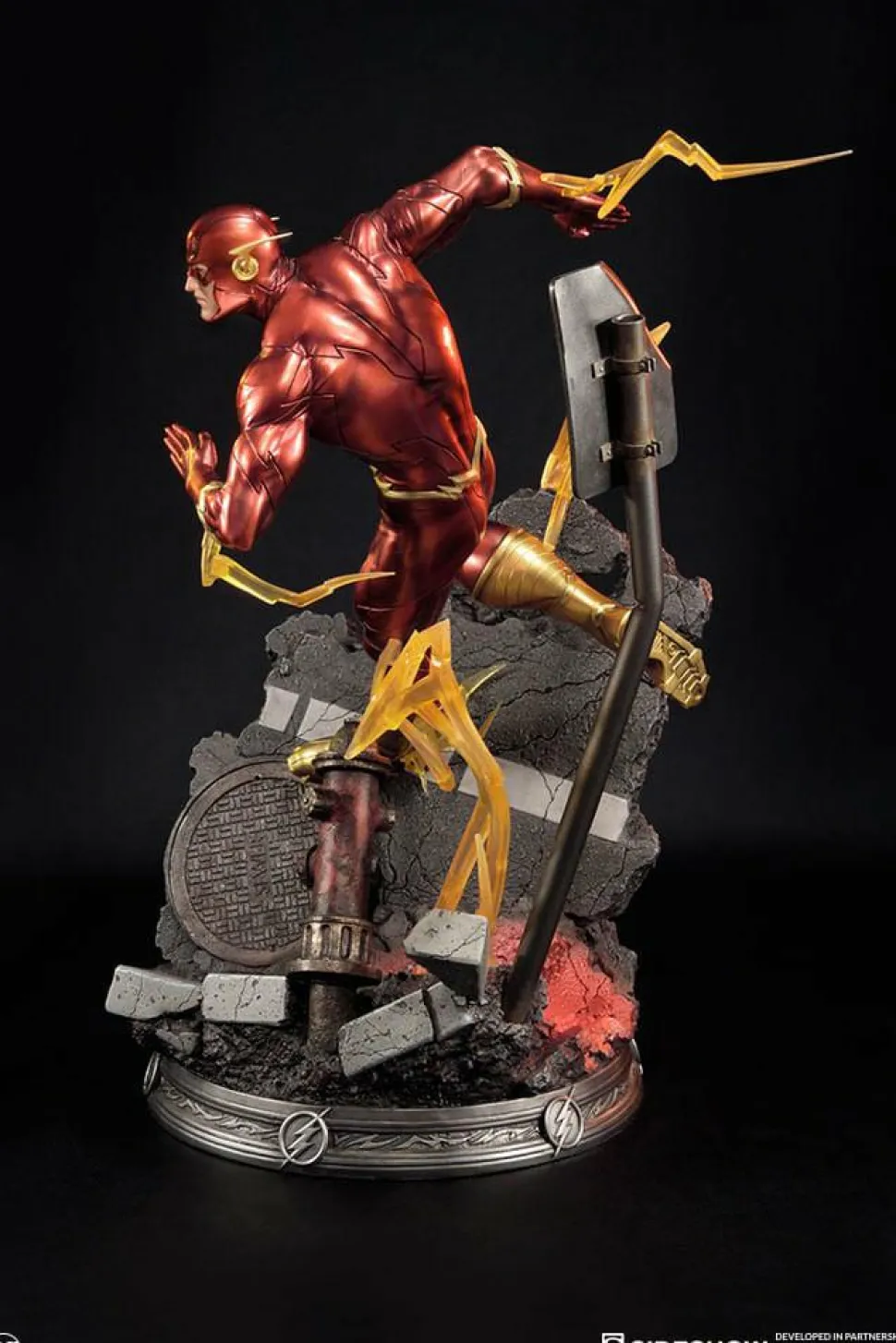 Justice League: The New 52 - The Flash 21” Statue