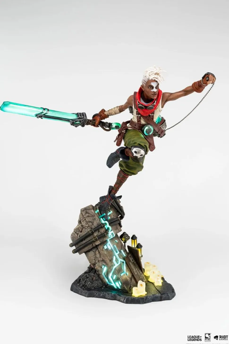 League of Legends - Ekko 1/4th Scale Statue