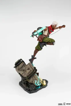 League of Legends - Ekko 1/4th Scale Statue