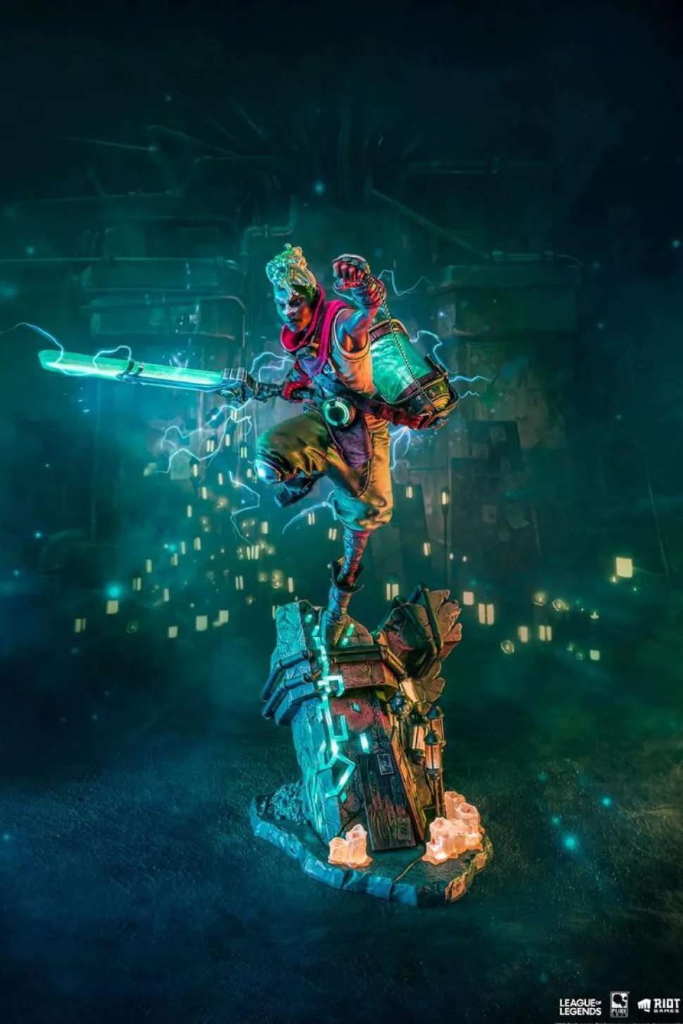 League of Legends - Ekko 1/4th Scale Statue