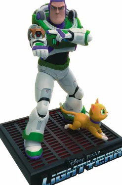 Lightyear (2022) - Buzz Lightyear D-Stage 6" Diorama Statue