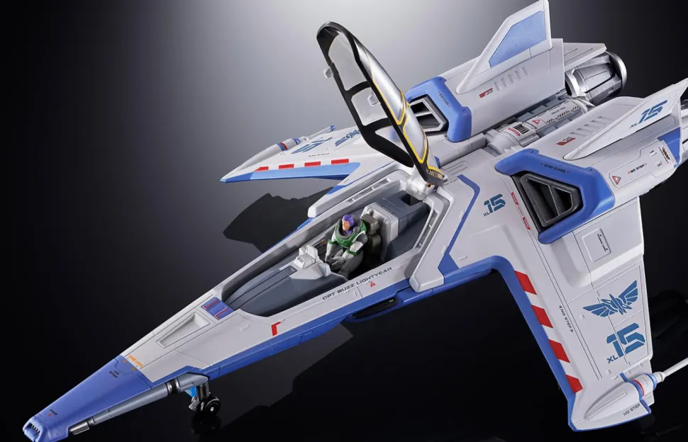 Lightyear (2022) - XL-15 Spaceship Chogokin 9” Action Figure Vehicle