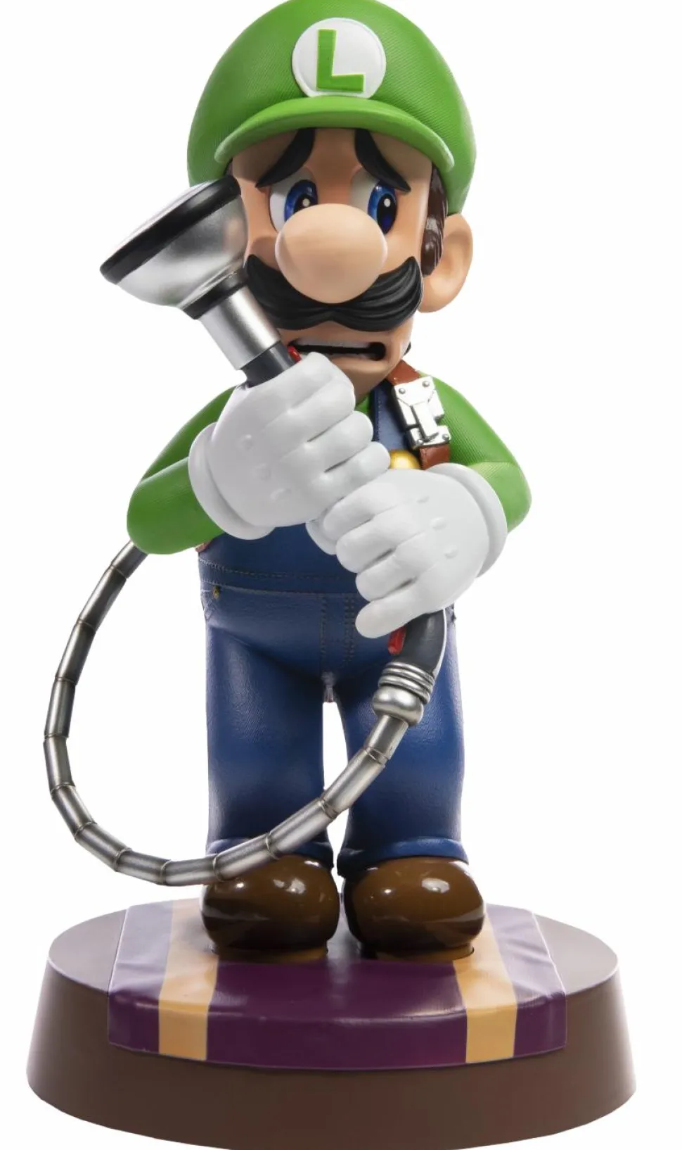 Luigi’s Mansion 3 - Luigi 9” PVC Statue
